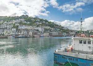 lodges with hot tubs in South Cornwall