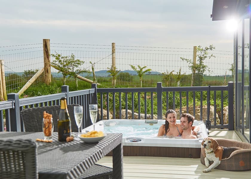Lodges with Hot Tubs in Keswick