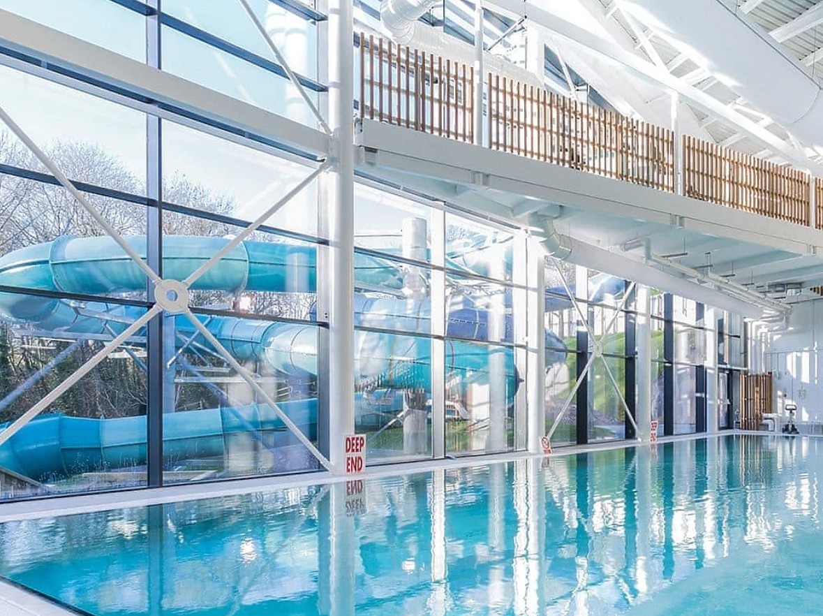 Finlake Resort and Spa has a huge indoor pool complex with outdoor slides and plenty to keep kids entertained