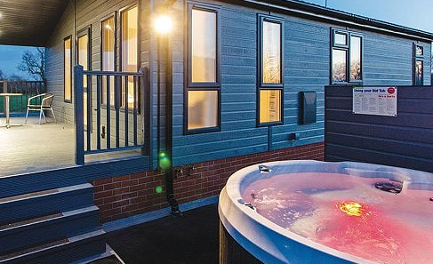 Lodges with Hot Tubs in Sussex