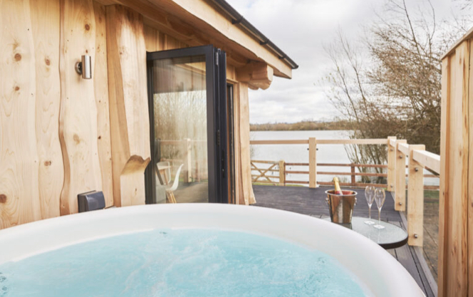 Waters Edge Retreat Northhamptonshire