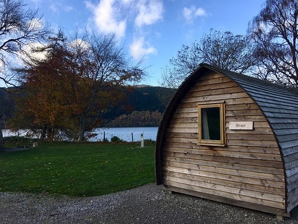 Accommodation cabin near the lake