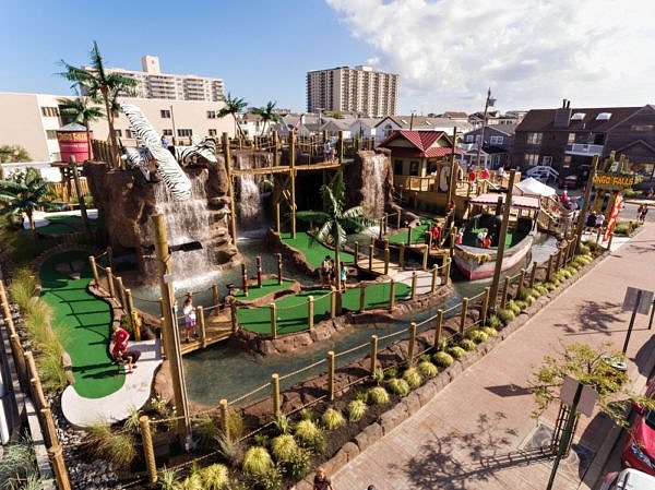 Congo Falls Adventure Golf