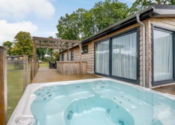 Hot tub holidays in Bury St Edmunds