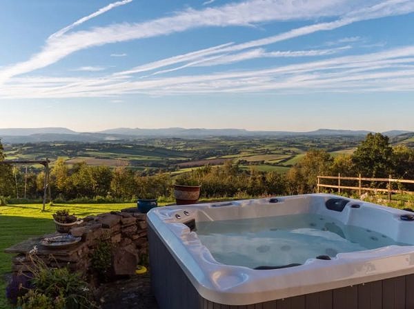 Hot Tub Holidays in Chepstow