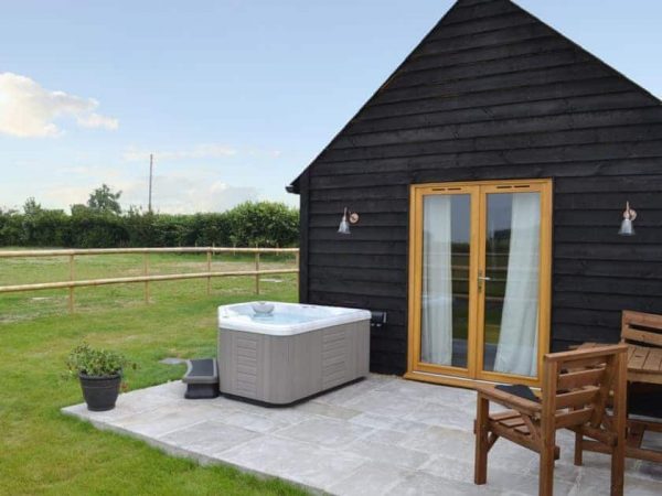 Old Chalksole Cottages - Saddlers Cottage