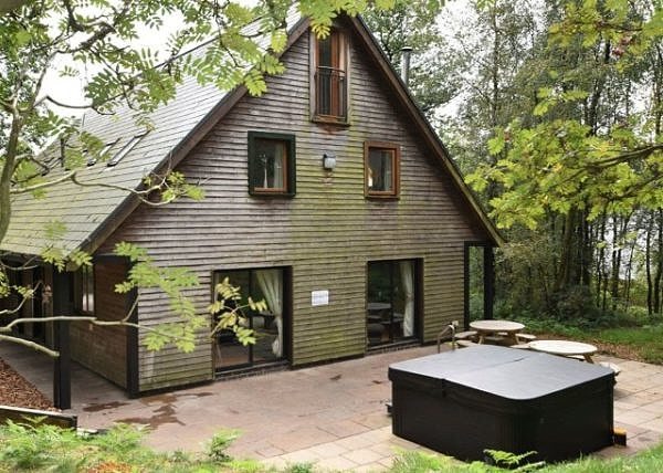 Ramshorn Estate Woodland Lodges