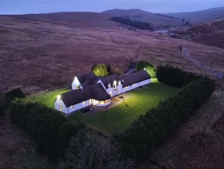 A one-of-a-kind cottage