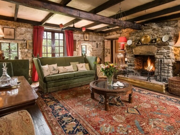 Strone house interior