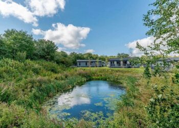 Fishing Lodges with Hot Tubs in Derbyshire