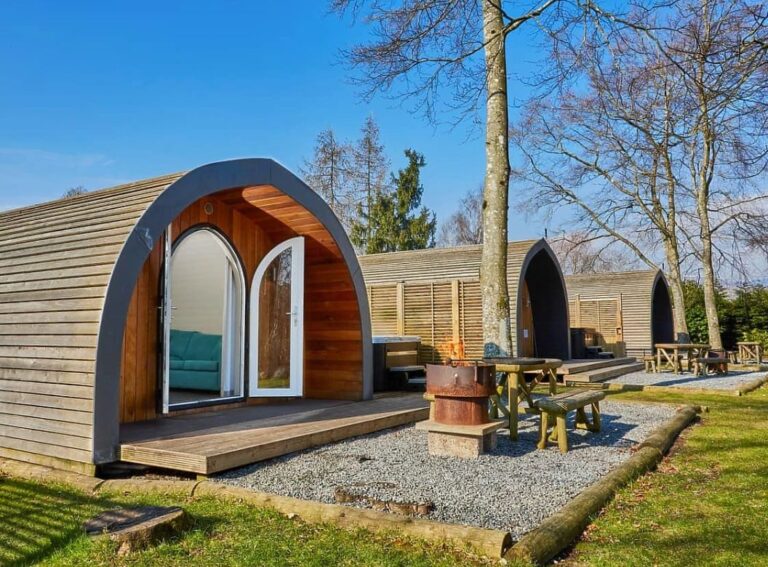 Lodges with Hot Tubs Edinburgh & The Borders, Scotland. Hot Tub Breaks