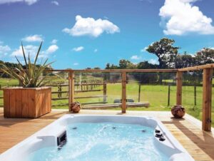 Lodges With Hot Tubs Near Knowsley Safari Park