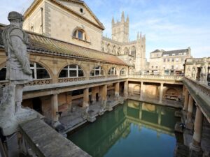 Lodges With Hot Tubs Near Bath