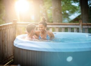 Lodges With Hot Tubs Near Newport
