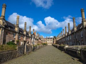 Lodges With Hot Tubs Near Wells