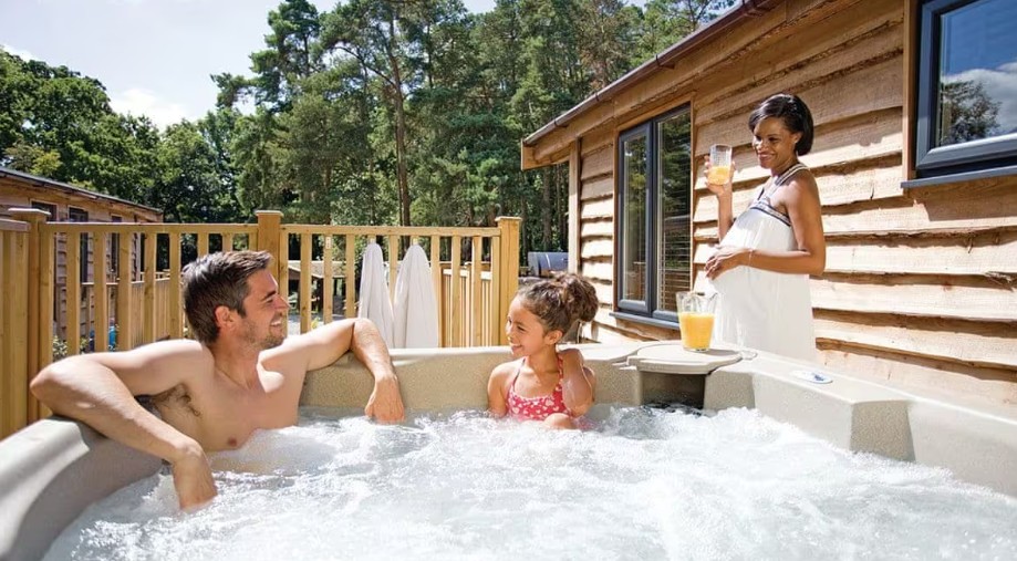 Lodges with hot tubs hampshire