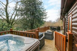 Lodges With Hot Tubs Near Kendal