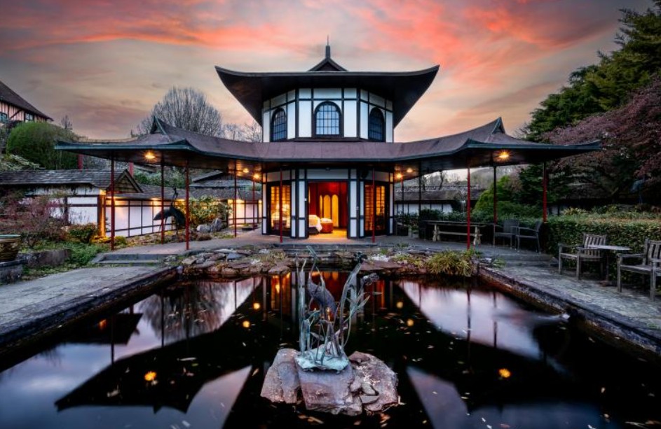 Japanese Pagoda Lodge in Dorset
