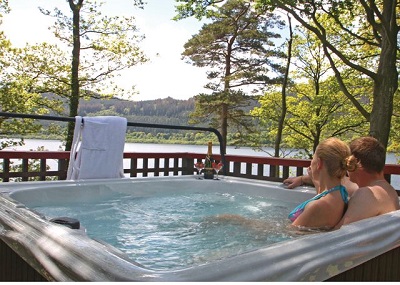 2025 holidays low deposit offer