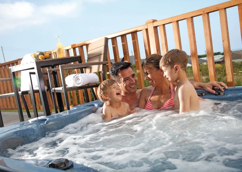family hot tub holidays