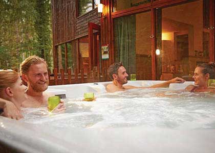 Hot tub lodge