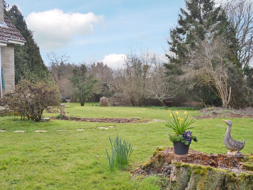 heron cottage with hot tub