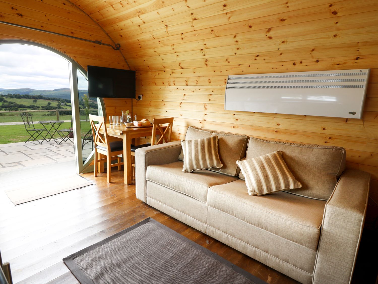 Glamping with Hot tub